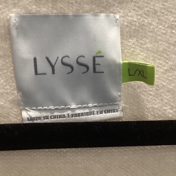 Lysse Sleeveless Cardigan - Picture 3 of 4